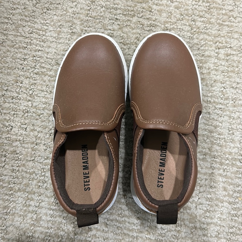 Boys brown Steve Madden shoes. Size 10. Worn once.